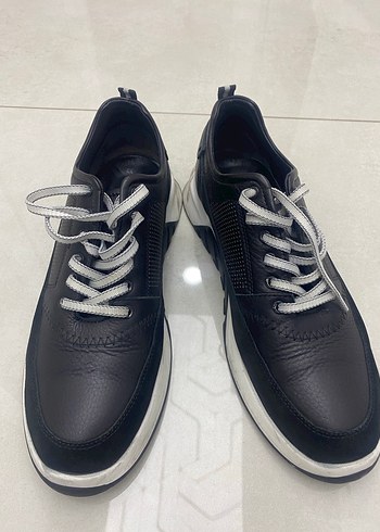 Siyah Bağcıklı Erkek Günlük Spor Ayakkabı - Görsel 3