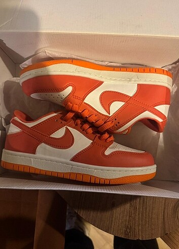 Nike SB Low Dunk 