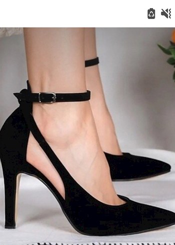 Siyah Süet Tokalı Stiletto Topuklu Ayakkabı