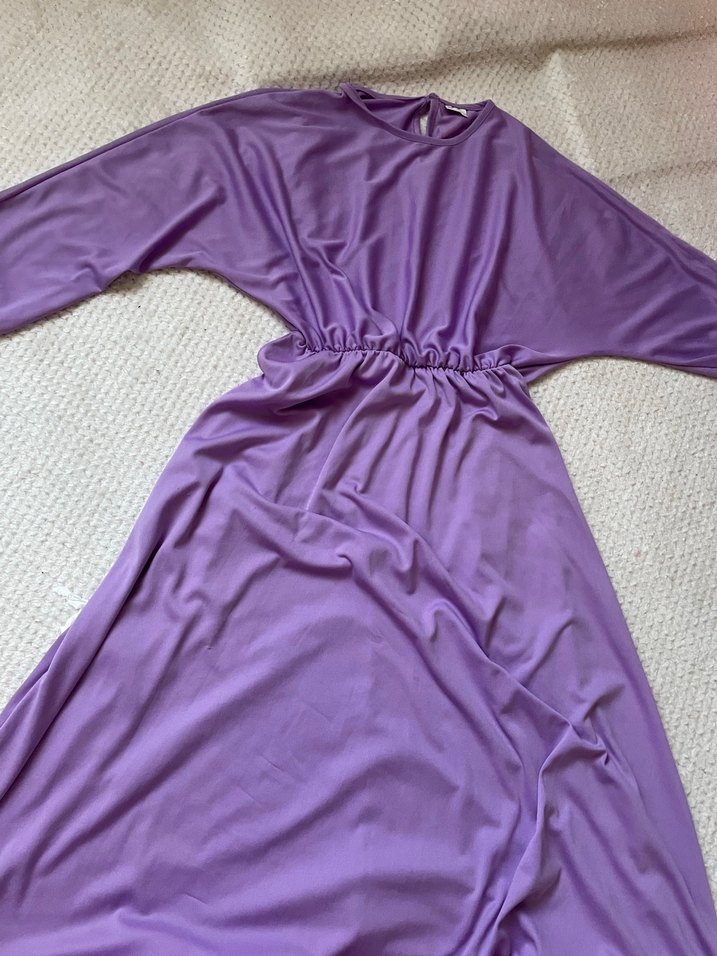 Mor Drapeli Uzun Kollu Uzun Elbise - Görsel 2