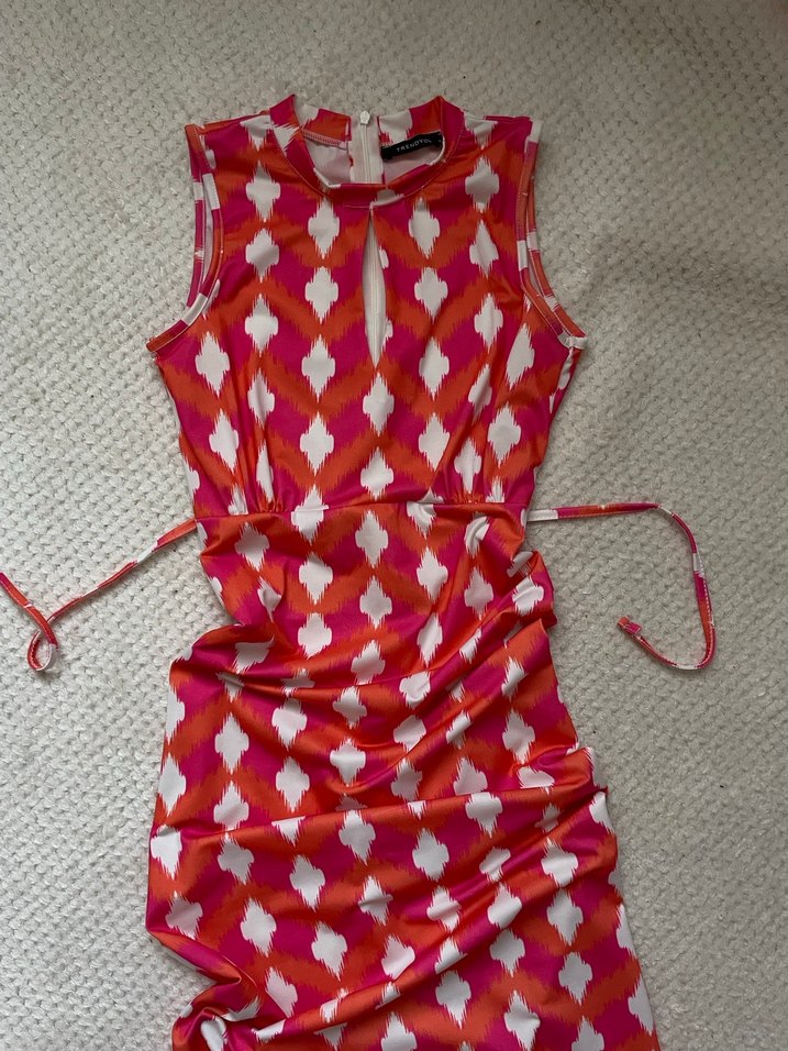 Pembe Tie-Dye Bisiklet Yaka Kolsuz Mini Elbise - Görsel 3