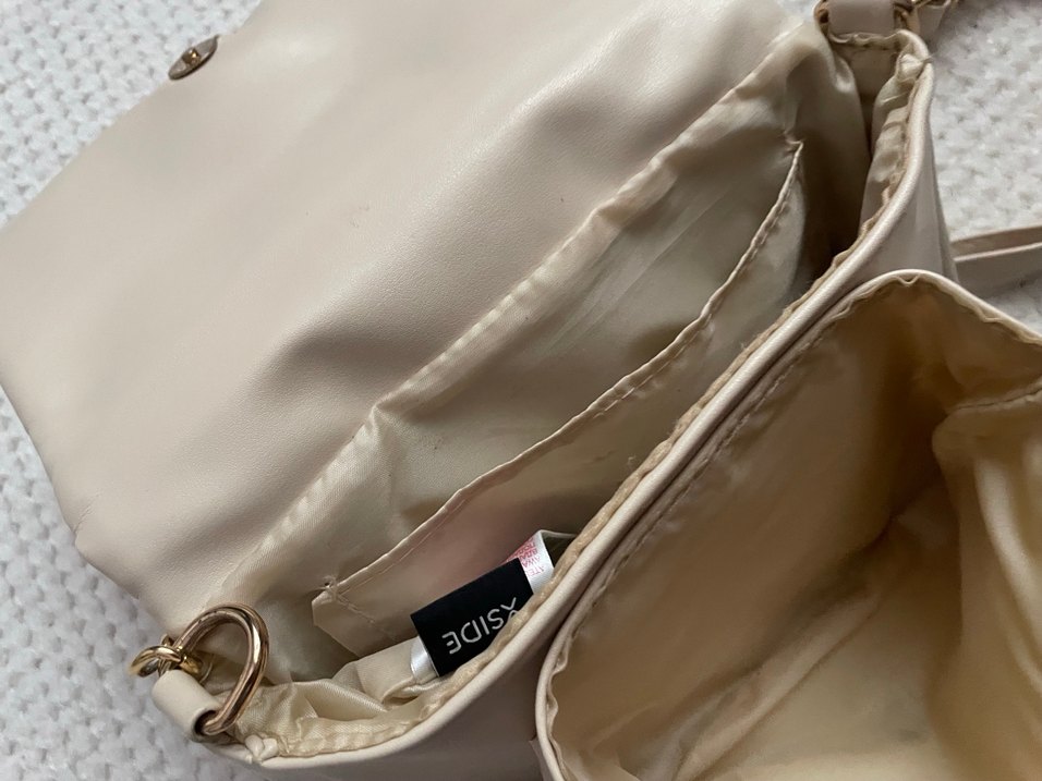 Bej Zincir Detaylı Deri Kadın Çanta - Görsel 3