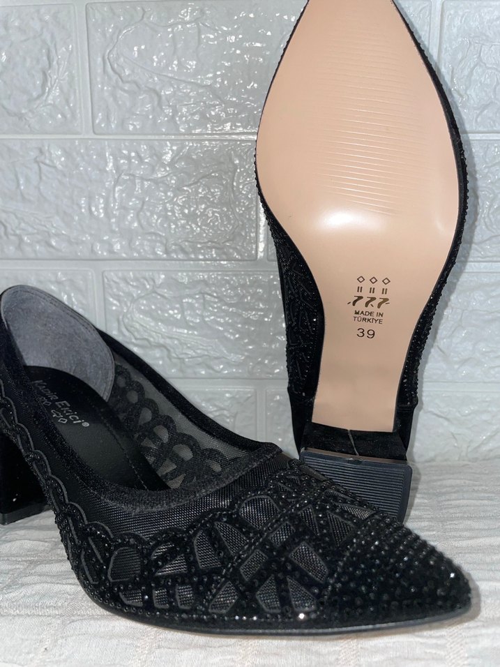 Siyah Boncuklu Stiletto Topuklu Kadın Ayakkabı - Görsel 2