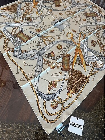 Beden Moschino Orjinal eşarp scarf