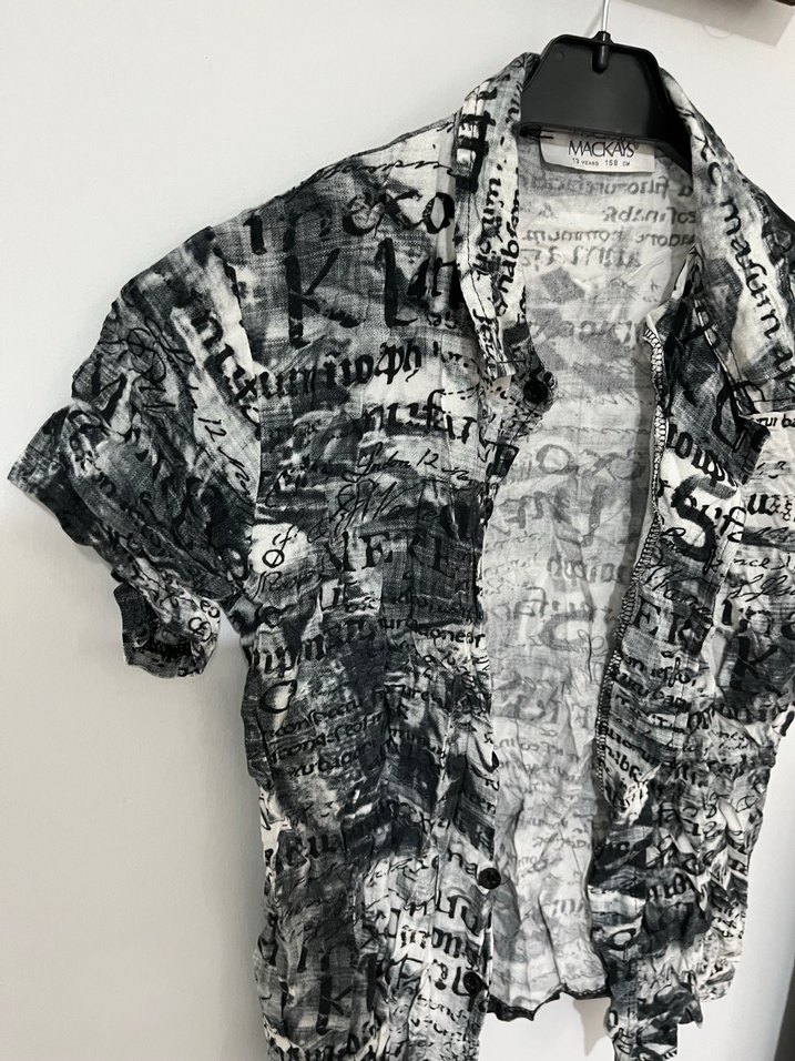 Gri Baskılı Kısa Kollu Kadın Gömlek - Görsel 2