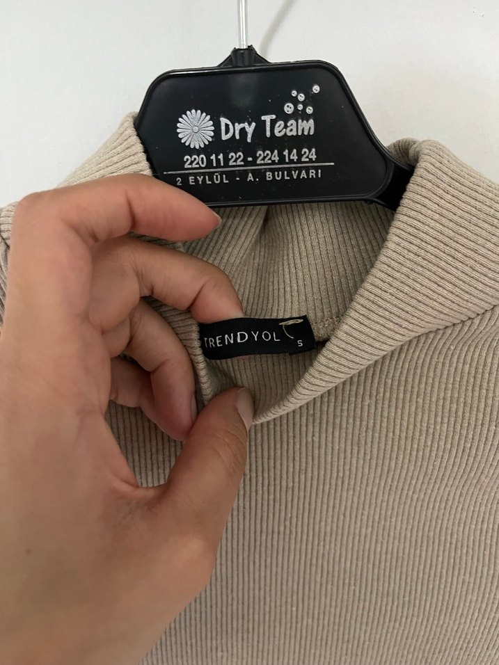 Bej Kısa Kollu Boğazlı Triko Kadın Kazak - Görsel 2