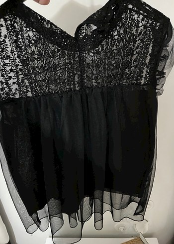 Siyah Dantel Fırfırlı V Yaka Kolsuz Bluz - Görsel 4