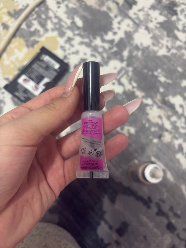 NYX kaş sabitleyicisi - Görsel 2