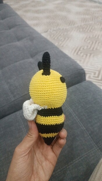 Beden Renk Amigurumi arı