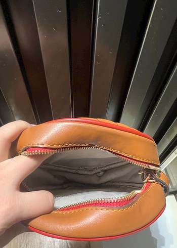 İnci Detaylı Zincir Askılı Bej Deri Çanta - Görsel 2