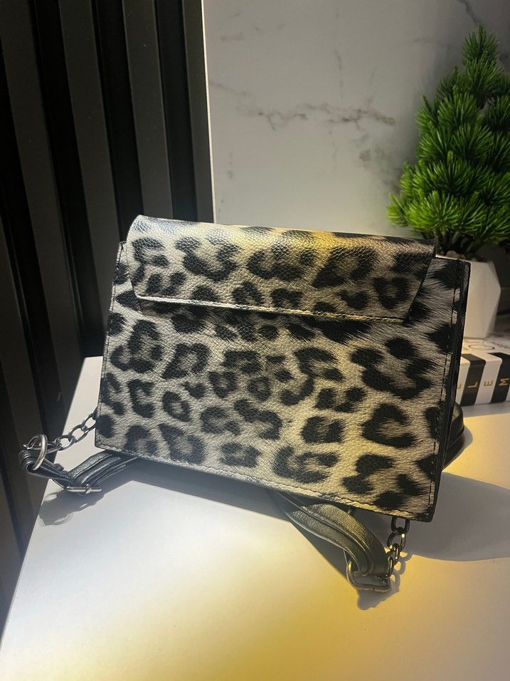 Gri Leopar Desenli Kadın Deri Çanta - Görsel 2