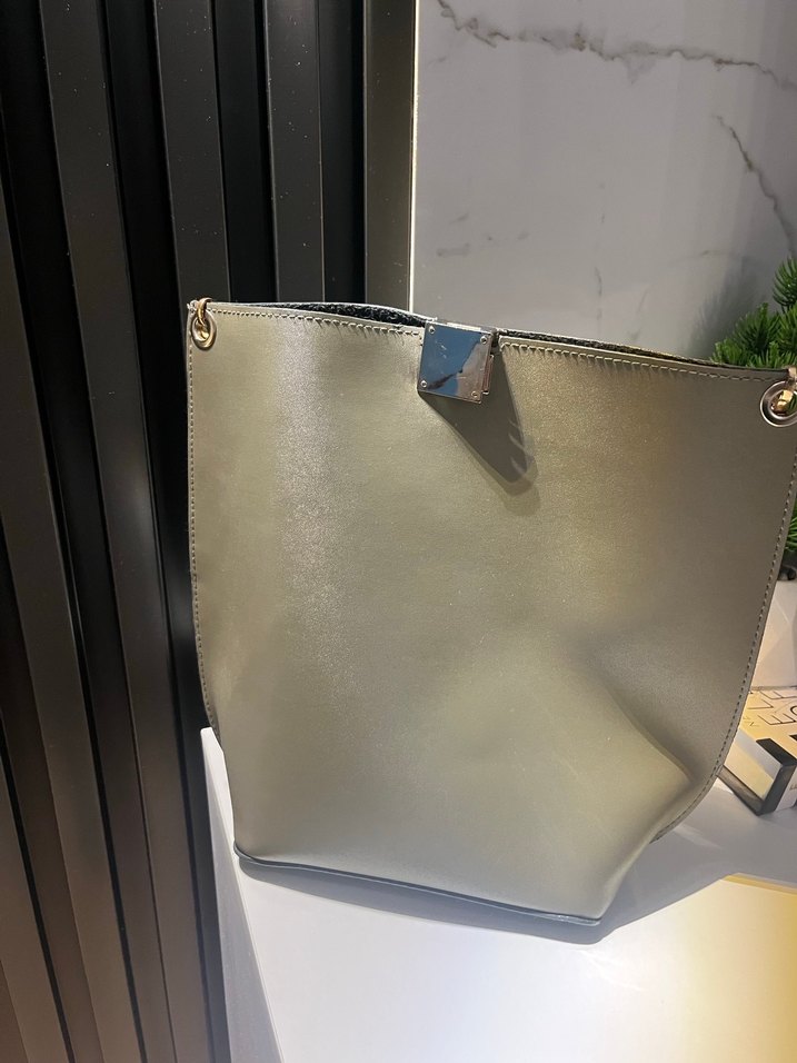 Gri Deri Kadın El Çantası - Görsel 2