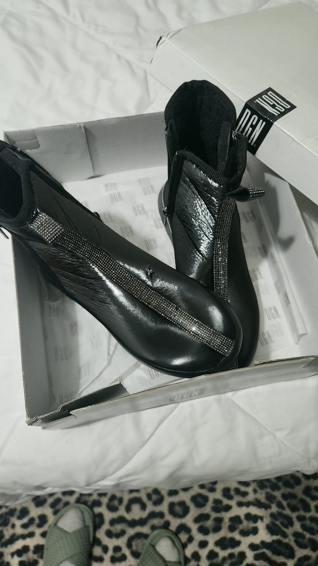 Siyah Parlak Deri Stiletto Topuklu Bot - Görsel 2