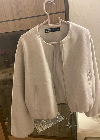 Zara Zara Elastik Kenarlı Yumuşak Bomber Ceket L Beden
