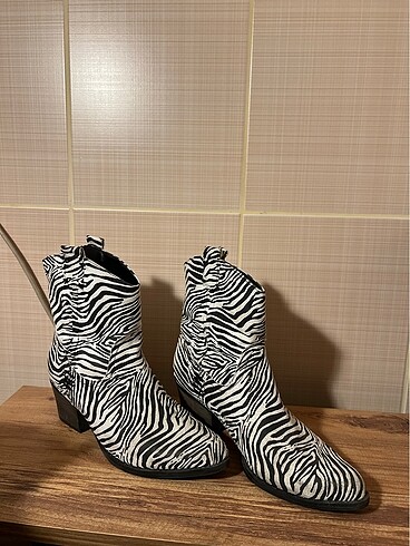 Zebra desen bot