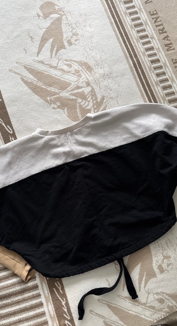 Siyah sweatshirt - Görsel 5