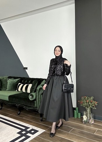 40 Beden siyah Renk Zara model siyah pullu ceket etek takım