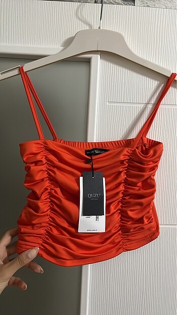 Zara crop