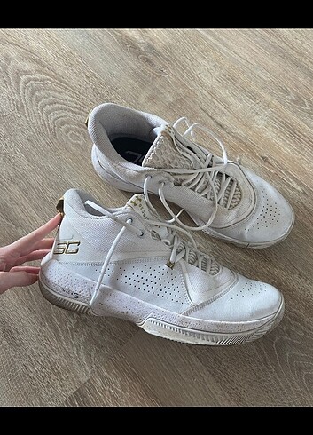 45 Beden beyaz Renk Under armour