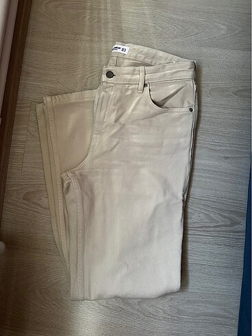 Pull and bear orta bel straight bej jean