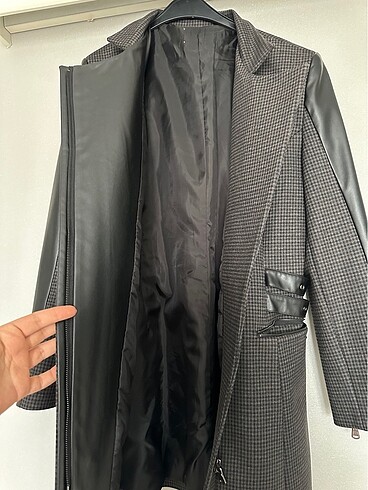 Trendyol & Milla Deri detaylı vatkalı kaşe trençkot L XL 42