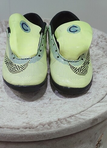 39 Beden Nike erkek krampon