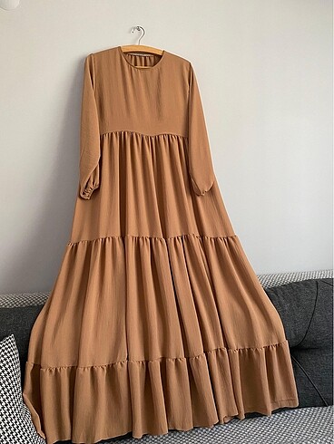 38 Beden camel Renk Ayrobin kumaş elbiseler