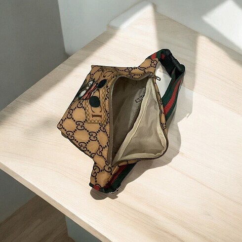 Gucci GUCCİ BEL ÇANTASI 