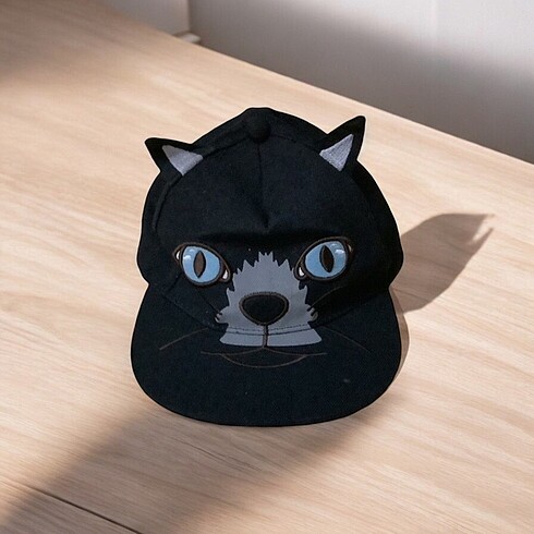 KEDİ ŞEKLİNDE ŞAPKA 