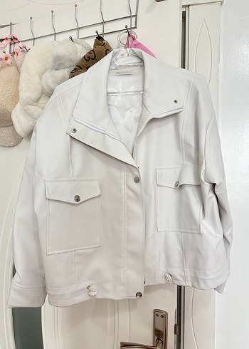 Kadın Beyaz Deri Düğmeli Ceket - Görsel 4