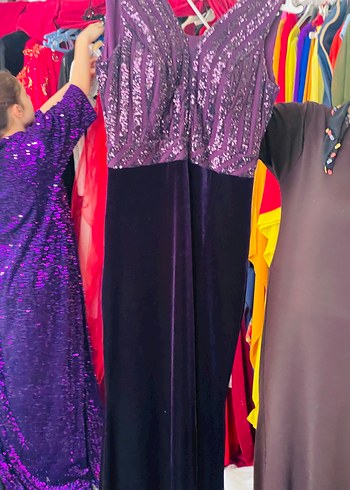 Mor V Yakalı Uzun Drapeli Abiye Elbise - Görsel 4