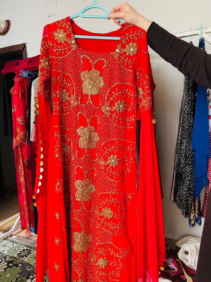 Kırmızı Nakışlı Uzun Kadın Hint Elbisesi - Görsel 4