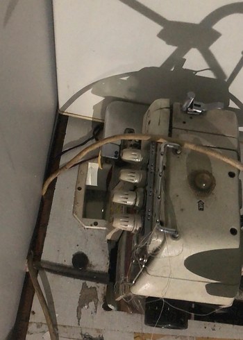 Beden SİRUBA 4 ip Beyaz gri OVERLOK dikiş makinesi