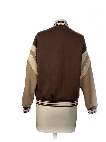 s Beden Bershka Bomber %70 İndirimli.