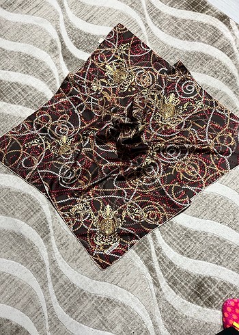 Zincir Detaylı Çok Renkli Bohem Kadın eşarp - Görsel 2