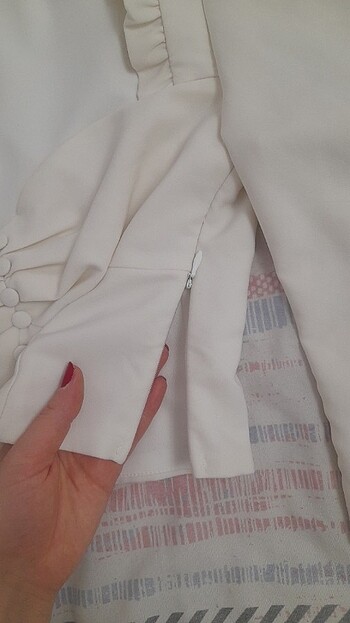 Prenses yaka beyaz düğmeli bluz - Görsel 6