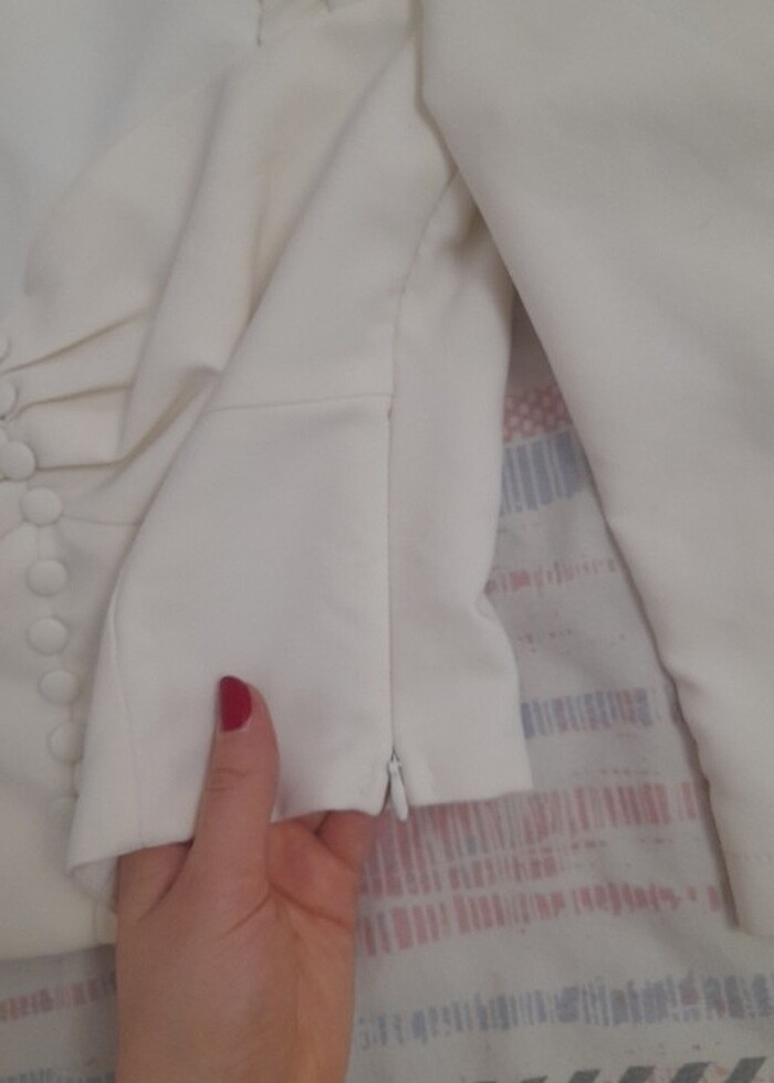 Prenses yaka beyaz düğmeli bluz - Görsel 5