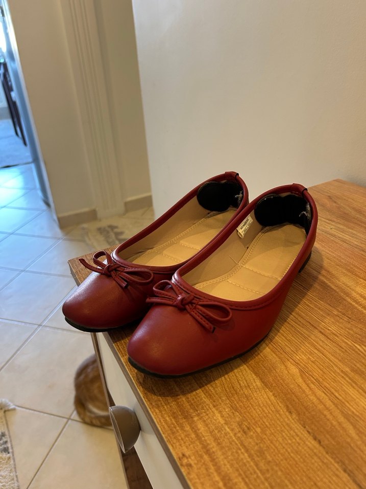 Bordo Kırmızı Fiyonklu Kadın Babet - Görsel 2