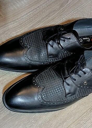 Pierre cardin 43 numara 0 deri
