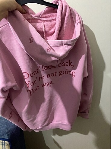 Pembe cat eye sweatshirt