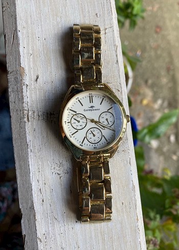 Altın Renkli Klasik Kadın Kol Saati - Görsel 2