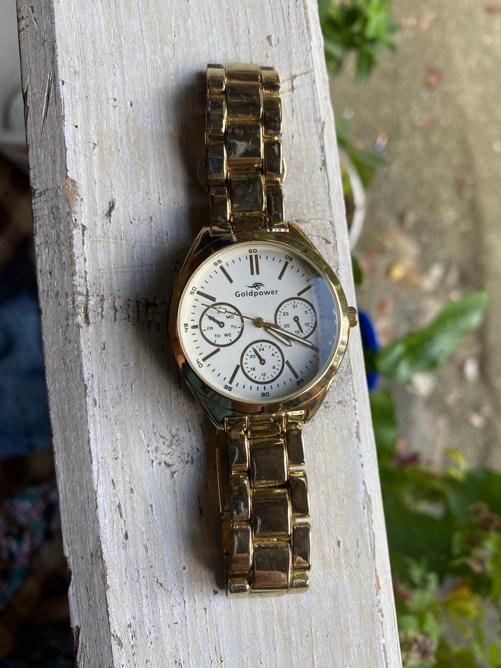 Altın Renkli Klasik Kadın Kol Saati - Görsel 2