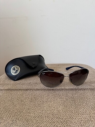 Ray Ban
