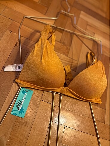 Calzedonia sarı simli bikini üstü