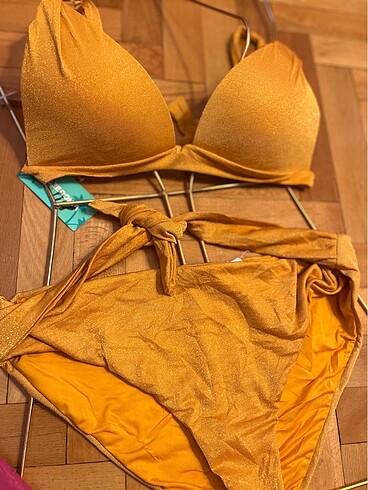 m Beden sarı Renk Calzedonia sarı simli bikini üstü