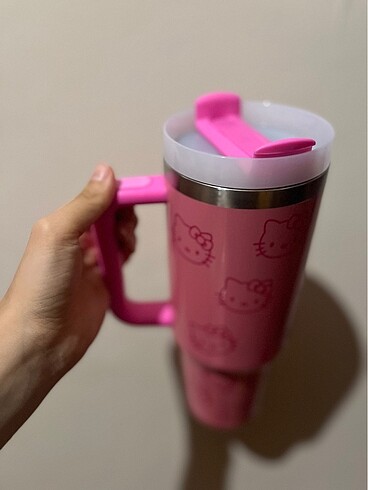 Hello Kitty Hello kitty 40 oz termos