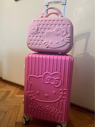 Hello kitty şifreli kabin boy valiz - Görsel 8