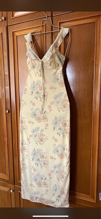 Vintage çiçekli sarı askılı elbise - Görsel 6