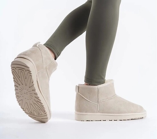 Markasız kutulu Ugg modeli