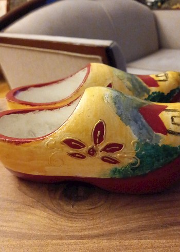 El Boyaması Sarı Ahşap Dekoratif Kütük Ayakkabılar - Görsel 4